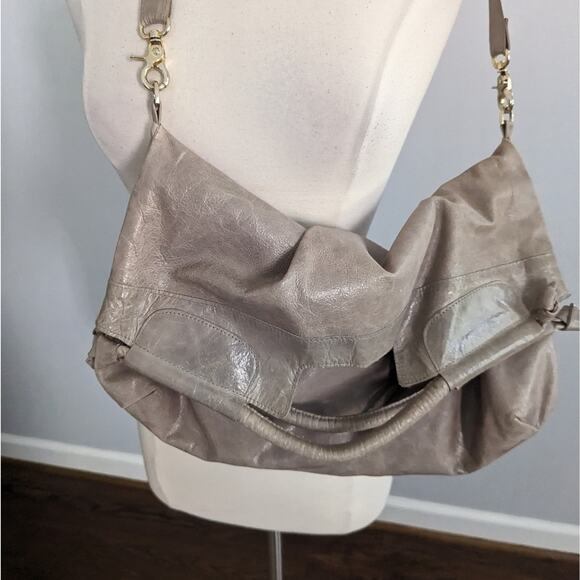 Women's Anna Corinna Leather Grey Foldover Purse - Picture 6 of 9